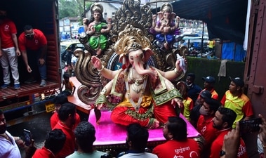 Karnataka government said not more than 20 people will be allowed during Ganesh Chaturthi celebrations as well as during the immersion ceremony. (Bhushan Koyande/ HT Photo) Karnataka government said not more than 20 people will be allowed during Ganesh Chaturthi celebrations as well as during the immersion ceremony. (Bhushan Koyande/ HT Photo)