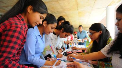 The data shows that placements dropped even in states known for their strong service sectors such as Andhra Pradesh, Karnataka, Delhi, and Maharashtra, amid the pandemic. (HT file photo) The data shows that placements dropped even in states known for their strong service sectors such as Andhra Pradesh, Karnataka, Delhi, and Maharashtra, amid the pandemic. (HT file photo)