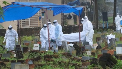 As Nipah easily spreads from an infected person, Kerala has ordered stringent contact tracing of the 12-year-old boy who died of Nipah. (PTI)