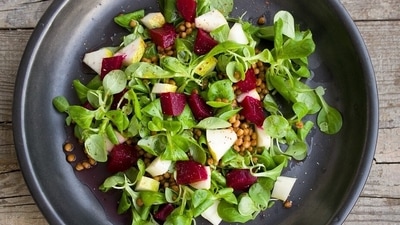 Try carrot, beetroot, olives in your salad. They taste really good. (Pixabay)