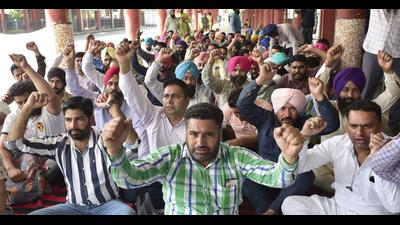 Around 200 buses from Ludhiana bus stand and 2,500 across the state will remain off the roads during the agitation. (HT Photo)