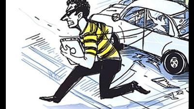Trio on bike snatches Ludhiana man’s  ₹60,000, mobile phone