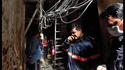 Fire broke out in Dharavi in Mumbai after a gas leak last Sunday. (Satish Bate/HT Photo) Fire broke out in Dharavi in Mumbai after a gas leak last Sunday. (Satish Bate/HT Photo)