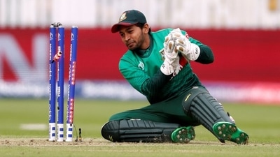 Bangladesh's Mushfiqur Rahim attempts a run out: File photo (Action Images via Reuters)