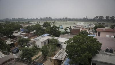 A total of 70 villages in the urban extensions of the national capital will benefit from the policy once it is approved. (Sanchit Khanna/HT PHOTO) A total of 70 villages in the urban extensions of the national capital will benefit from the policy once it is approved. (Sanchit Khanna/HT PHOTO)