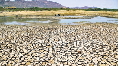 Temperatures pass 50 degrees Celsius in northern India as an unrelenting heatwave triggered warnings of water shortages and heatstroke. (AFP) Temperatures pass 50 degrees Celsius in northern India as an unrelenting heatwave triggered warnings of water shortages and heatstroke. (AFP)