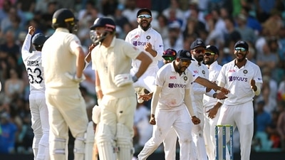 UK, Sept 06 (ANI): India captain Virat Kohli celebrates with teammates after winning Fourth Test match between England and India at The Oval, in London on Monday. (ANI Photo) (ANI) UK, Sept 06 (ANI): India captain Virat Kohli celebrates with teammates after winning Fourth Test match between England and India at The Oval, in London on Monday. (ANI Photo) (ANI)