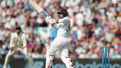 Shardul Thakur in action (Action Images via Reuters)