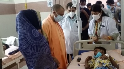 Uttar Pradesh chief minister Yogi Adityanath has ordered officials to launch a statewide cleanliness and sanitation drive to combat the increasing number of dengue cases in the state. (HT Photo) Uttar Pradesh chief minister Yogi Adityanath has ordered officials to launch a statewide cleanliness and sanitation drive to combat the increasing number of dengue cases in the state. (HT Photo)