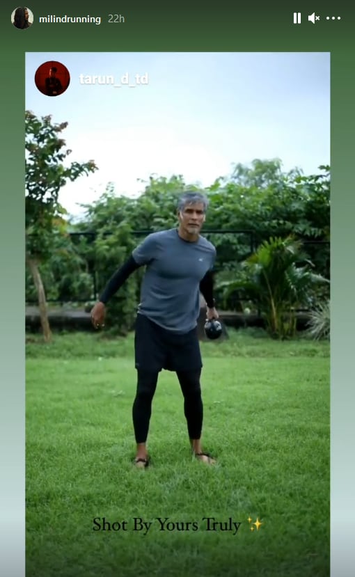 Milind Soman gives a glimpse of his kettlebell workout(Instagram/milindrunning)
