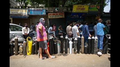Delhi has so far recorded 25,083 Covid-19 deaths, most of them during the second wave which hit the city in April-May. (Amal KS/HT PHOTO) Delhi has so far recorded 25,083 Covid-19 deaths, most of them during the second wave which hit the city in April-May. (Amal KS/HT PHOTO)