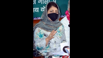 Mehbooba Mufti house arrest (ANI) Mehbooba Mufti house arrest (ANI)