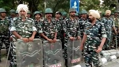 Paramilitary jawans have been deployed in Karnal (HT Photo) Paramilitary jawans have been deployed in Karnal (HT Photo)