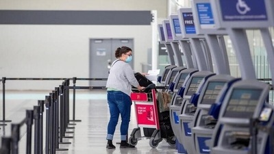 The travellers are admissible under the Immigration and Refugee Protection Act. (Reuters) The travellers are admissible under the Immigration and Refugee Protection Act. (Reuters)