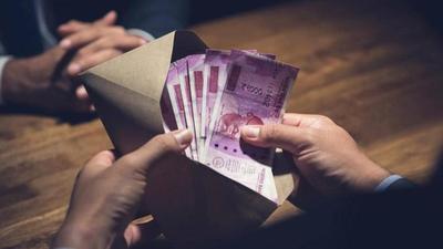 Two held for ₹10 lakh extortion bid on businessman Two held for ₹10 lakh extortion bid on businessman