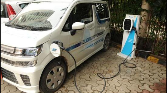 Once commissioned, e-vehicle owners will be able to track the availability of slots at charging stations even on the Delhi government’s One Delhi mobile application, said Gahlot. (Picture for representational purposes only)