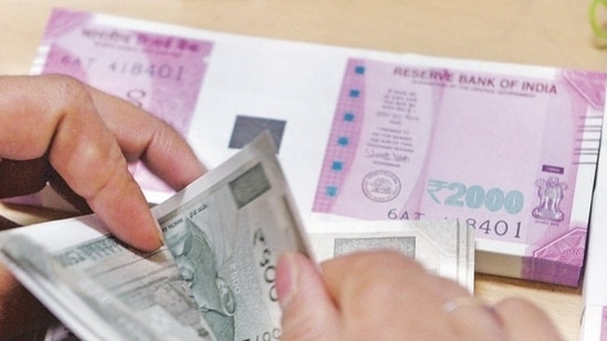 Gujarat Hikes Dearness Allowance For State Govt Employees By 11% ...