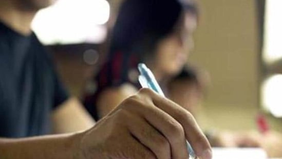 HSSC SI Exam 2021 dates released on hssc.gov.in, check official notice here(Getty Images/iStockphoto) HSSC SI Exam 2021 dates released on hssc.gov.in, check official notice here(Getty Images/iStockphoto)
