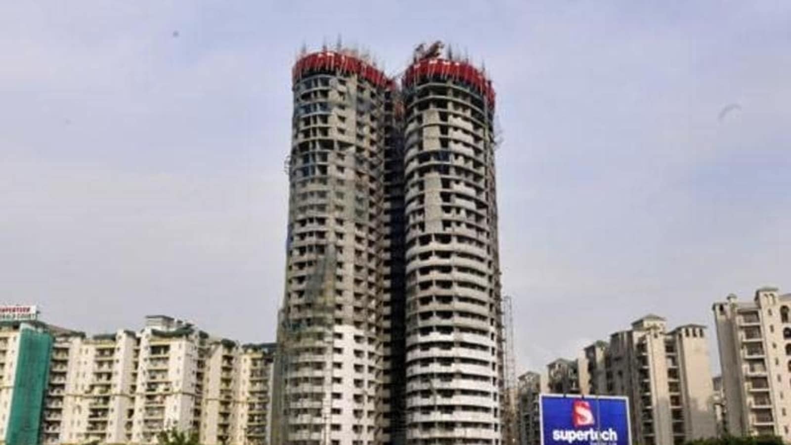 Noida Seeks Help In Demolishing Supertech Twin Towers - Hindustan Times