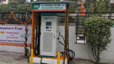 The electric charging stations will be set up by Energy Efficiency Services Limited, a Government of India company. (HT Photo)