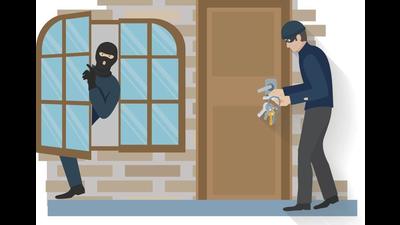 During investigation, police established that a youth in a red T-shirt broke open the lock and entered the shop, before stealing the cash and mobile phones. (Getty Images/iStockphoto)