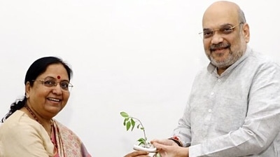 Baby Rani Maurya met Union home Minister Amit Shah in New Delhi on Sunday. (ANI Photo) (ANI)