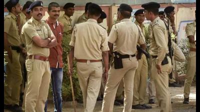 All police departmental heads and district police chiefs in Uttar Pradesh have been asked to complete the process of screening police personnel from the rank of constable to inspector. (Picture for representation) All police departmental heads and district police chiefs in Uttar Pradesh have been asked to complete the process of screening police personnel from the rank of constable to inspector. (Picture for representation)
