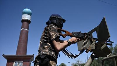A member of the Taliban Fateh, a “special forces" unit, patrols on a vehicle at Massoud square in Kabul on Wednesday. (AFP) A member of the Taliban Fateh, a “special forces" unit, patrols on a vehicle at Massoud square in Kabul on Wednesday. (AFP)