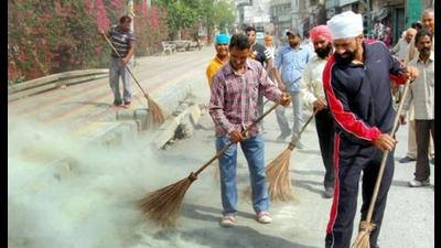 The cleanliness drive would include cleaning of ponds, lakes, lanes, villages, garbage dumps. (Pic for representation)