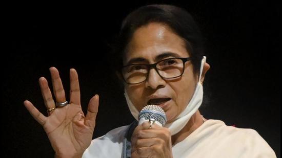 Banerjee will file her nomination for the Bhabanipur on Friday. The bypolls would be held on September 30 while the counting will take place on October 3.(PTI file photo) Banerjee will file her nomination for the Bhabanipur on Friday. The bypolls would be held on September 30 while the counting will take place on October 3.(PTI file photo)