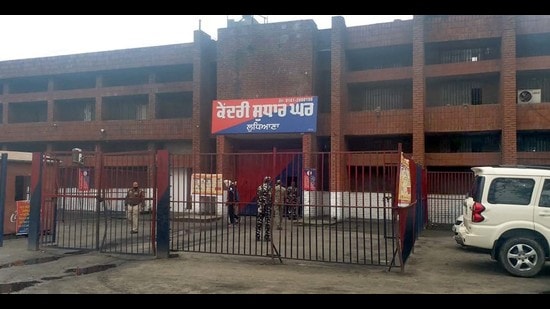 A case has been registered under the Prison Act against the two inmates. (HT file)