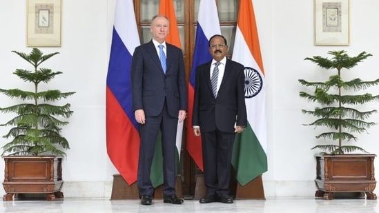Meeting between NSA Ajit Doval and Secretary of the Russian Security Council General Nikolai Patrushev in Delhi.&nbsp;(@IndEmbMoscow via Twitter)