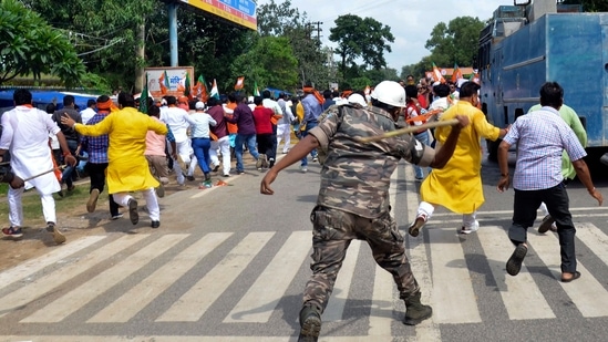 Police personnel use lathicharge on BJP protesters during Jharkhand Assembly march as they protest against Chief Minister Hemant Soren and Assembly Speaker Rabindra Nath Mahato after allotting a room in the Jharkhand Assembly House to offer Namaz.(PTI) Police personnel use lathicharge on BJP protesters during Jharkhand Assembly march as they protest against Chief Minister Hemant Soren and Assembly Speaker Rabindra Nath Mahato after allotting a room in the Jharkhand Assembly House to offer Namaz.(PTI)