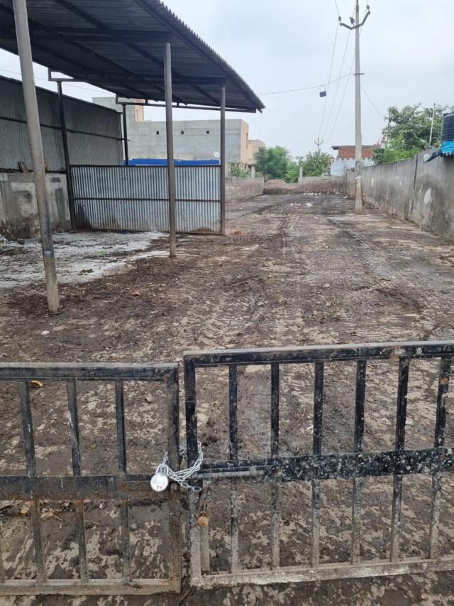 Officials of Ambala municipal corporation said the protesters could be booked for locking up MC land and hampering garbage collection process. (HT PHOTO) Officials of Ambala municipal corporation said the protesters could be booked for locking up MC land and hampering garbage collection process. (HT PHOTO)