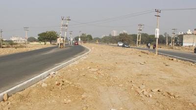 The roads were delayed in newer sectors 81 to 95 for three years. (HT Archive) The roads were delayed in newer sectors 81 to 95 for three years. (HT Archive)