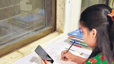 Classes were shifted to virtual platforms as schools across the country remained shut for over one-and-a-half years in view of the Covid-19 pandemic. (HT photo) Classes were shifted to virtual platforms as schools across the country remained shut for over one-and-a-half years in view of the Covid-19 pandemic. (HT photo)