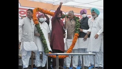 Chief minister Capt Amarinder Singh and other leaders at the coronation ceremony of Navjot Singh Sidhu as Punjab Congress president on Friday 23. Chief minister Capt Amarinder Singh and other leaders at the coronation ceremony of Navjot Singh Sidhu as Punjab Congress president on Friday 23.
