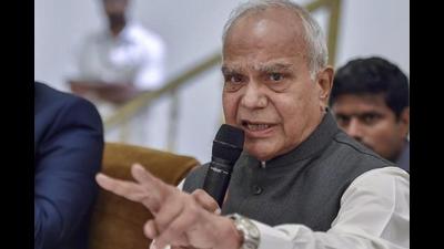 Tamil Nadu governor Banwarilal Purohit, who was earlier holding the additional charge of Punjab, will now take over the role permanently. (PTI) Tamil Nadu governor Banwarilal Purohit, who was earlier holding the additional charge of Punjab, will now take over the role permanently. (PTI)