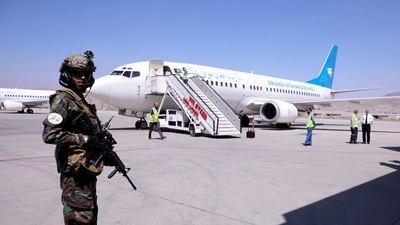 Thursday afternoon's Qatar Airways flight took some 200 people from Kabul's airport -- the first since a mammoth, chaotic airlift of more than 120,000 people came to a dramatic close with the US pullout. (Reuters | Representational image)