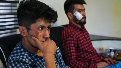 Afghan newspaper Etilaatroz journalists Neamat Naqdi (R) and Taqi Daryabi sit in their office after being released from Taliban custody in Kabul. (AFP) Afghan newspaper Etilaatroz journalists Neamat Naqdi (R) and Taqi Daryabi sit in their office after being released from Taliban custody in Kabul. (AFP)