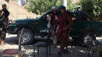 Taliban soldiers stand guard in Panjshir province northeastern of Afghanistan, Wednesday, Sept. 8, 2021.&nbsp; (AP photo)