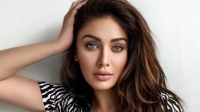 Shefali Jariwala requests everyone to give Sidharth Shukla’s family time to grieve. Shefali Jariwala requests everyone to give Sidharth Shukla’s family time to grieve.