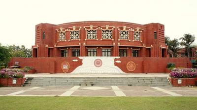 IIM Lucknow was established in 1984. It had ranked fourth in NIRF rankings in the management category in 2020. (FILE PHOTO) IIM Lucknow was established in 1984. It had ranked fourth in NIRF rankings in the management category in 2020. (FILE PHOTO)