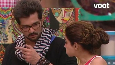 Shamita Shetty said that she does not want Raqesh Bapat talking to Divya Agarwal.