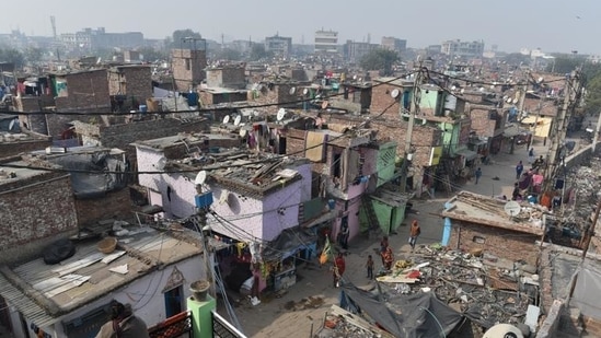In 2020, 7,689 people were evicted in 73 drives for encroachment removal and beautification, and 8,658 people were pushed out in 33 drives for infrastructure projects across India.(Sanchit Khanna/HT file photo. Representative image) In 2020, 7,689 people were evicted in 73 drives for encroachment removal and beautification, and 8,658 people were pushed out in 33 drives for infrastructure projects across India.(Sanchit Khanna/HT file photo. Representative image)