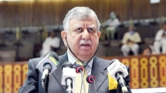 Pakistan finance minister Shaukat Tarin said Pakistan can help Afghanistan to fill vacancies. Pakistan finance minister Shaukat Tarin said Pakistan can help Afghanistan to fill vacancies. 