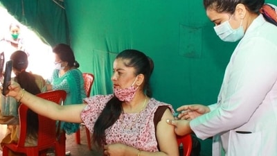 Co-Win issues digital vaccination proofs for individuals, which can be saved on a digital device or stored in Digi Locker. (Aqil Khan/HT) Co-Win issues digital vaccination proofs for individuals, which can be saved on a digital device or stored in Digi Locker. (Aqil Khan/HT)