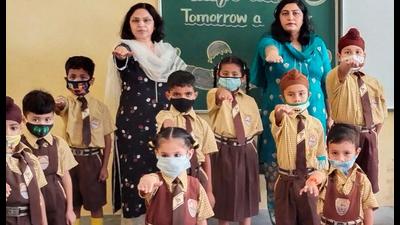 The kindergarten section of MGM Public School, Dugri, Ludhiana, celebrating World Literacy Day. (HT Photo) The kindergarten section of MGM Public School, Dugri, Ludhiana, celebrating World Literacy Day. (HT Photo)