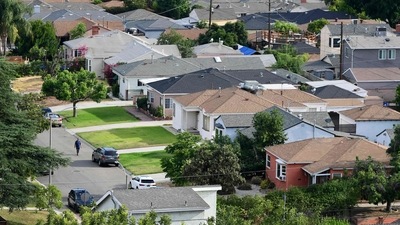 The trend adds challenges to would-be homebuyers, especially many first-time buyers already facing stiff competition for affordable homes at a time when the inventory of properties on the market is near all-time lows and prices continue surging. (AFP) The trend adds challenges to would-be homebuyers, especially many first-time buyers already facing stiff competition for affordable homes at a time when the inventory of properties on the market is near all-time lows and prices continue surging. (AFP)
