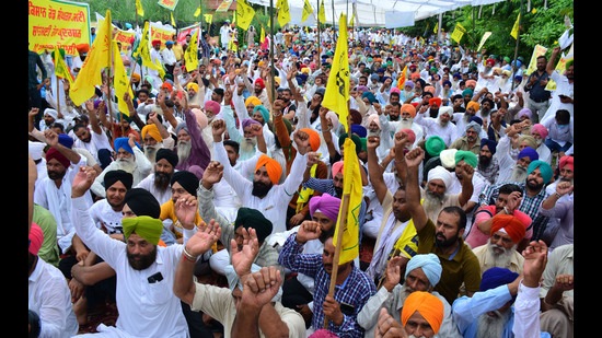 Farmers had earlier protested against the low land acquisition rates fixed by NHAI.